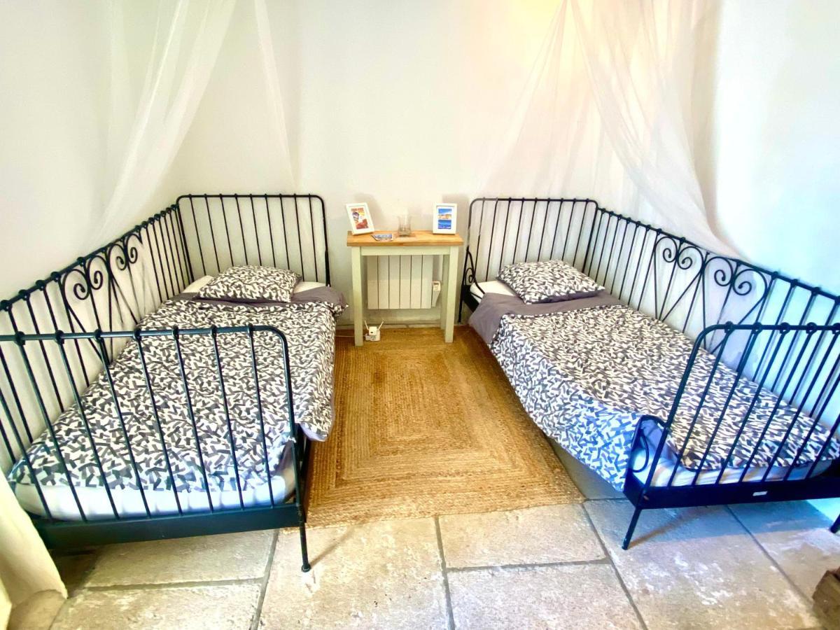 Auberge De La Croix Du Pape Èze Buitenkant foto