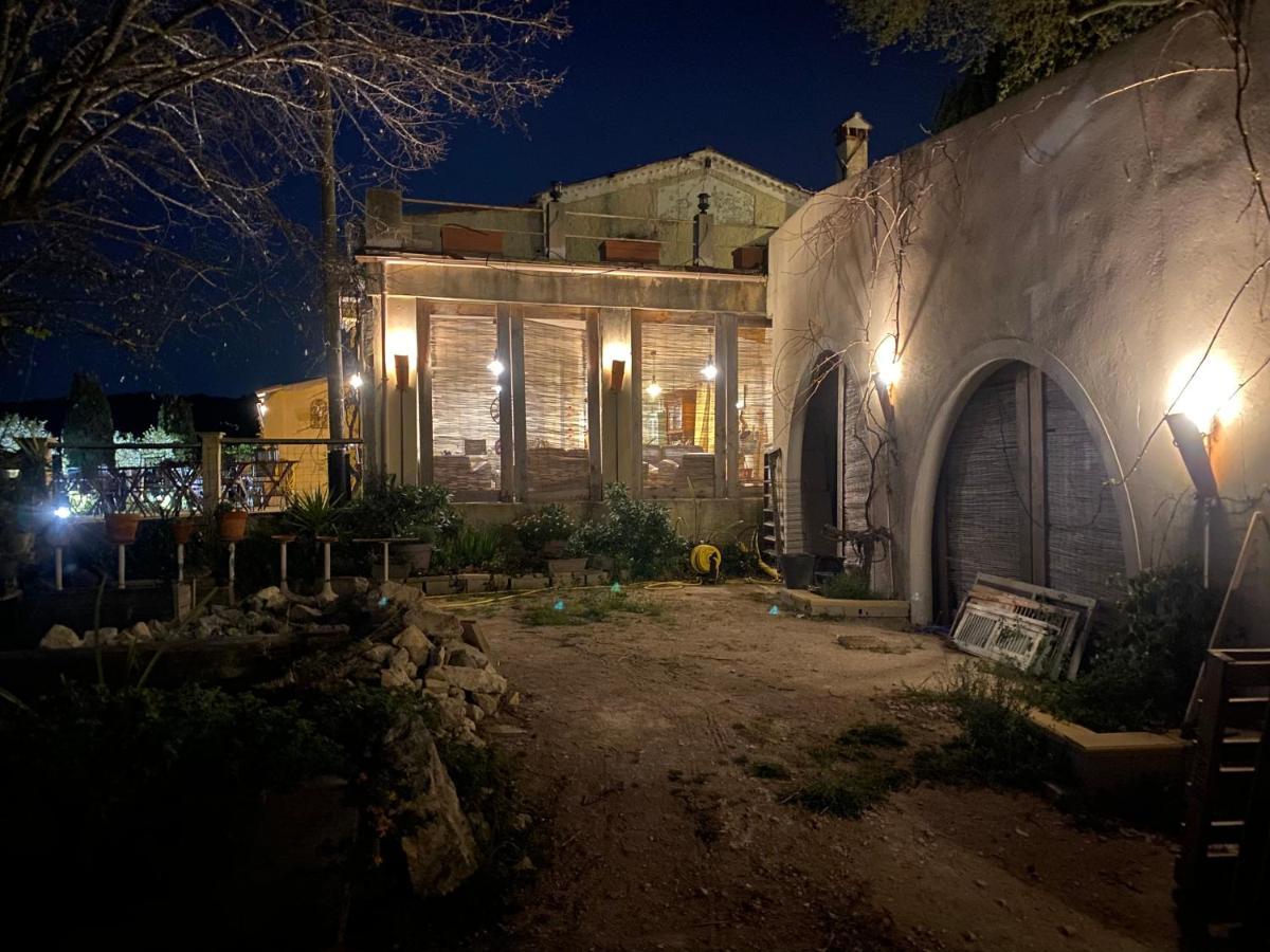 Auberge De La Croix Du Pape Èze Buitenkant foto